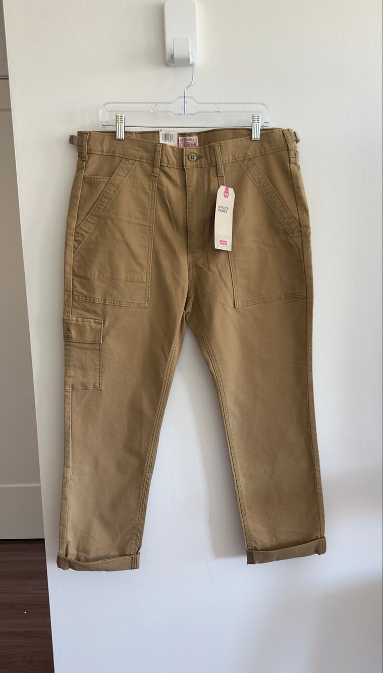 NWT: Levi's Men's Utility Stretch Pants, Khaki Tan, Large, 36x30